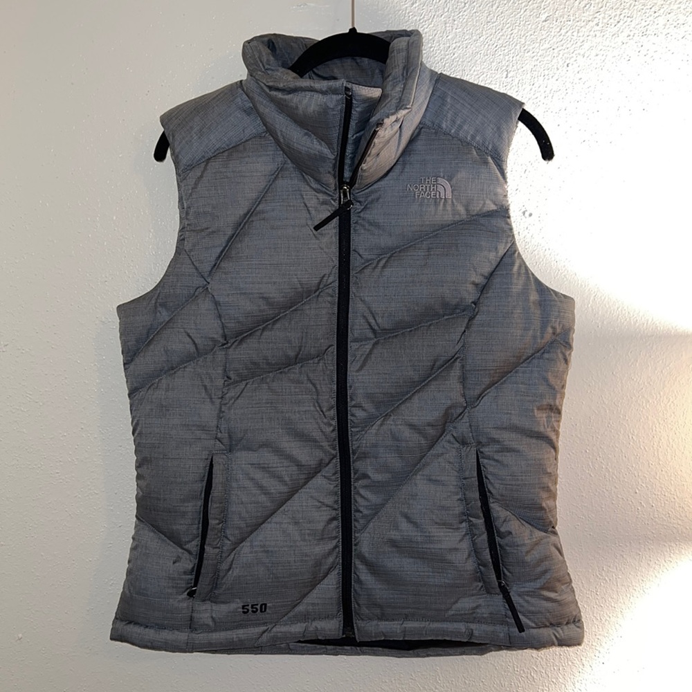 North Face women’s 550 vest